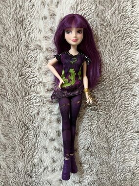 Decedents 2 Mal Doll - Purple Fashion Doll with Green Flame Print Top